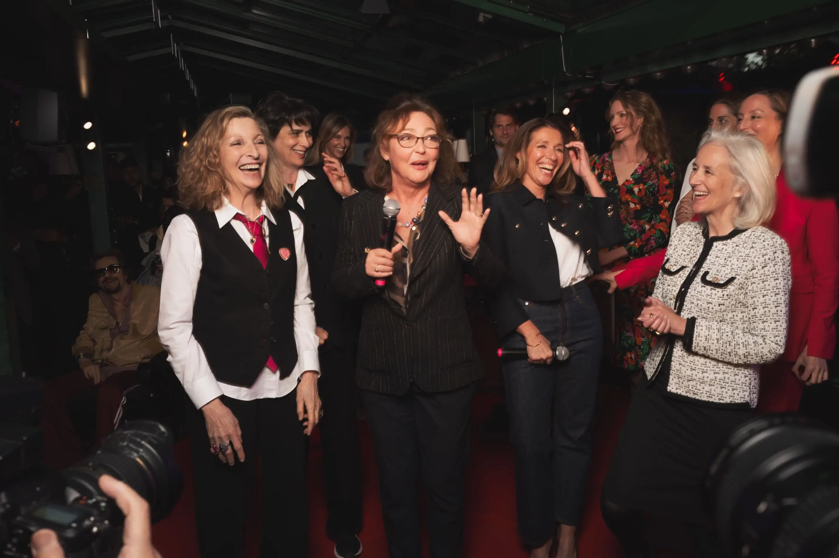 Catherine-Frot-et-le-Jury-Prix_Closerie_des_Lilas_2025_Saywho_JeanPicon_l2081609-1